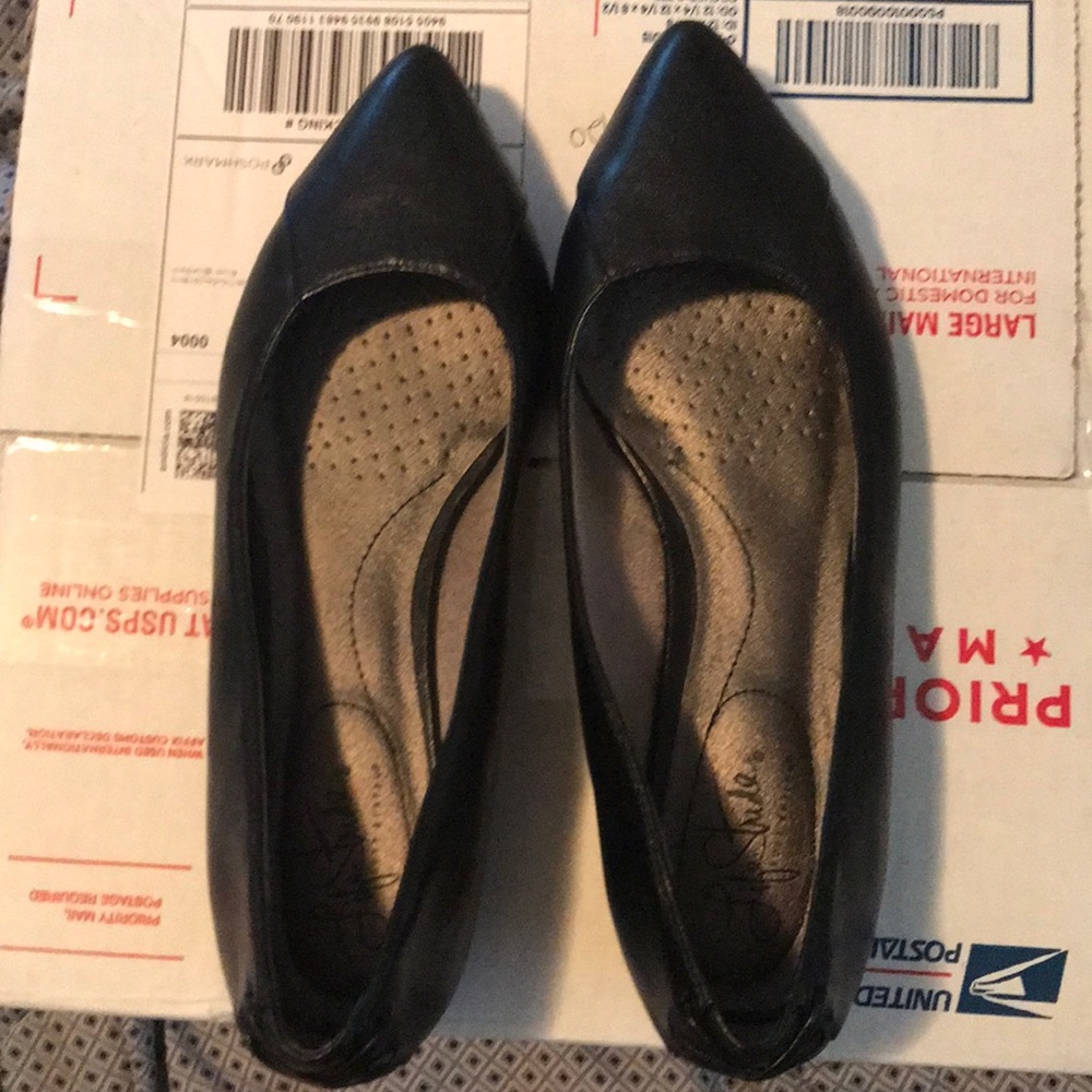 Black flats